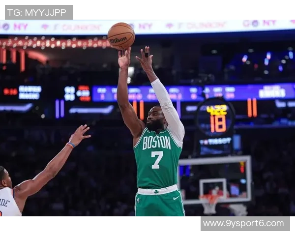 杰伦布朗状态火热单核带队四场比赛三次30表现惊艳