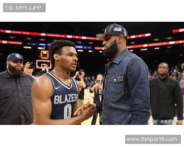 夸梅质疑对布朗尼的赞誉与对本内特威少的批评为何存在双重标准